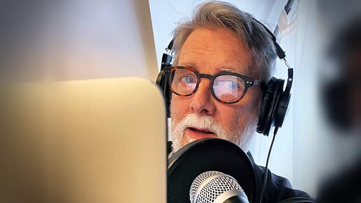 How to Tell a Story with Tom Darbyshire